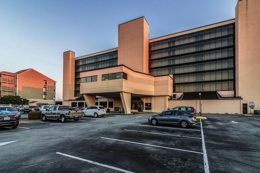 Crystal Coast Oceanfront Hotel Pine Knoll Shores Exterior foto