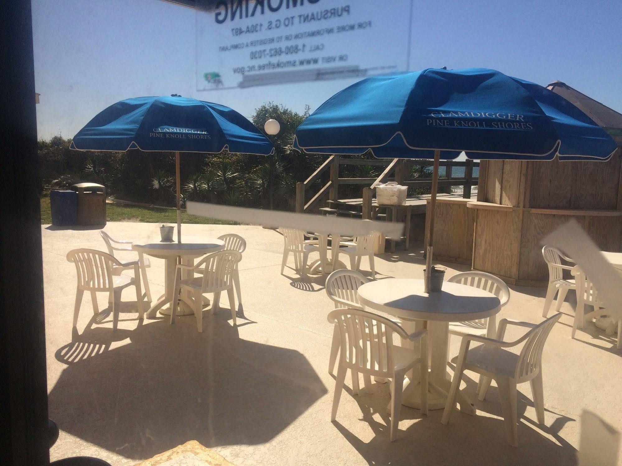 Crystal Coast Oceanfront Hotel Pine Knoll Shores Exterior foto
