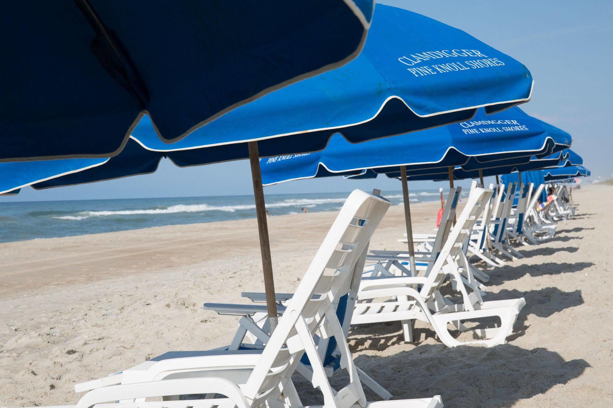 Crystal Coast Oceanfront Hotel Pine Knoll Shores Exterior foto
